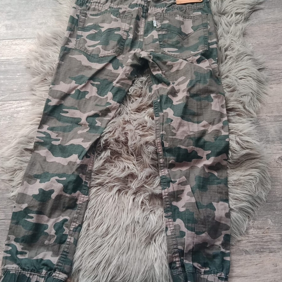 Levi's joggers - Picture 2 of 8